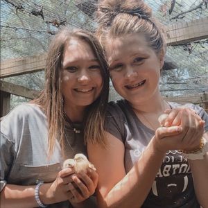 Meet your Posher, Laney